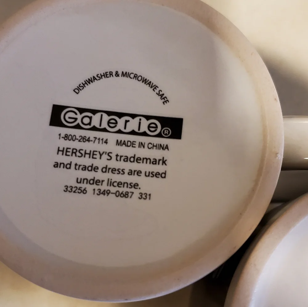 Hershey's S'Mores pair of coffee mugs